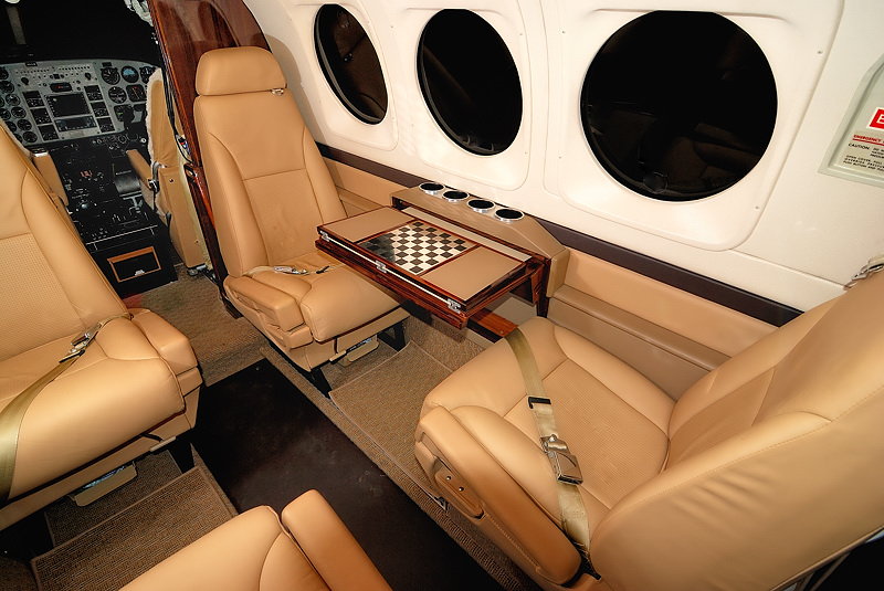 cabina Beechcraft King Air 90